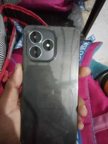 realme C51