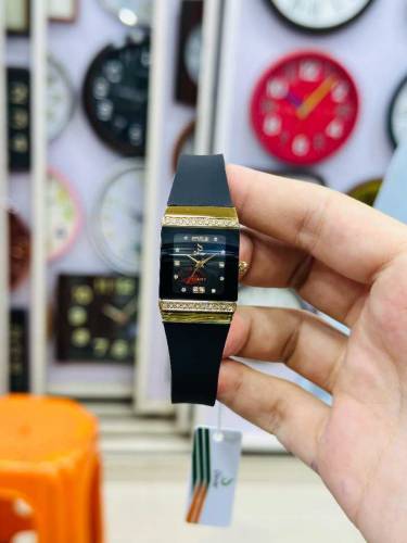 Stylish Ladies Watch New Fashion Best woman Watch 