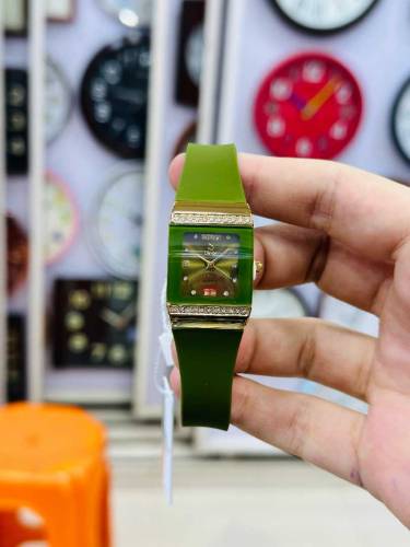 Stylish Ladies Watch New Fashion Best woman Watch 
