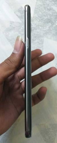 Samsung s10 5g with box