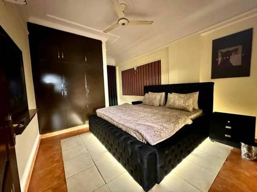 room area available for rent Guest house