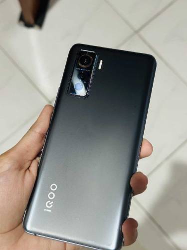 vivo iqoo 5 5g