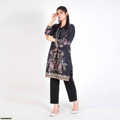 women noran lawn digital printed kurta