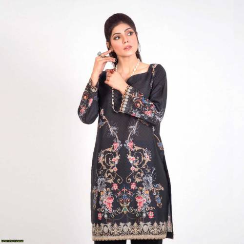 women noran lawn digital printed kurta