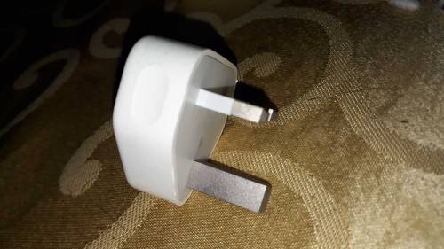 origanl Apple charger