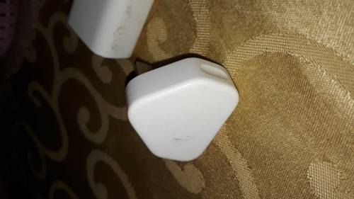 origanl Apple charger