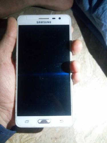 samsung j3 pro 