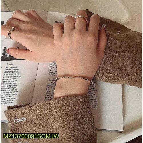 •  Base Metal: Alloy•  Plating: Silver•  Size: Adjustable•  Type: West