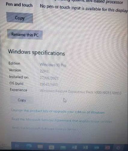 hello I am selling my Dell laptop he will run pubg and free fire and w
