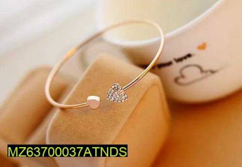 •  Material: Metal •  Stone: Zircon •  Details: Heart Crystal Brillian