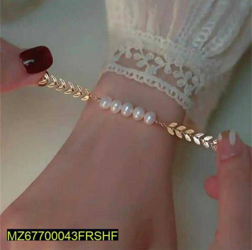 •  Material: Metal •  Stone: Zircon •  Details: Heart Crystal Brillian