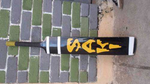 SAKI cricket bat