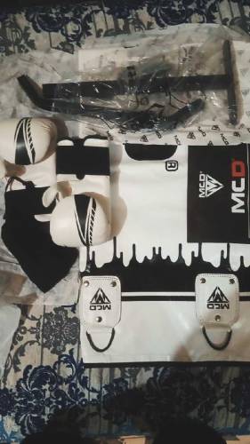 Pinching Bag / Boxing Kit / Boxing Gloves