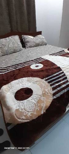 King sized bed without mattress 20K