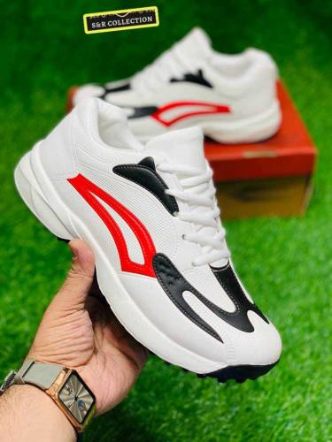 cricket gripper shoes 
