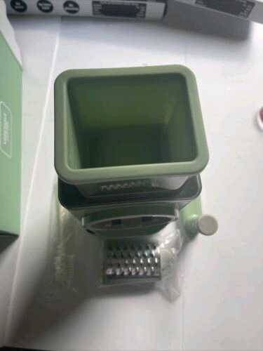 Name: Vegetable CutterMaterial: Plastic & Stainless SteelFood Compatib