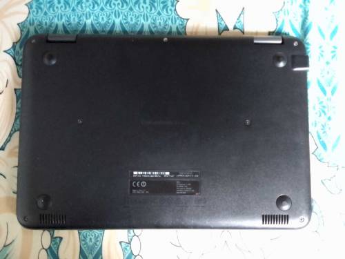 Model Dell Chromebook With Original Charger and Mouse in Only 8000
