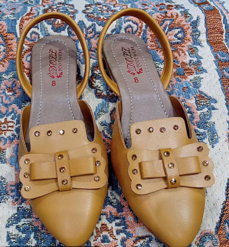 Trendy women sandels