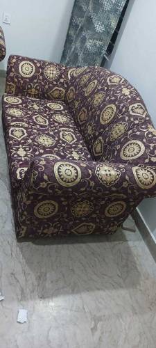 6 seater sofa set beautifully made . It is in good condition.