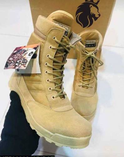 Long shoes /Army shoes 
