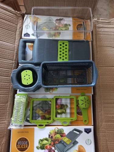 Multi-functional 10 in 1 Nicer Dicer Vegetable Cutter