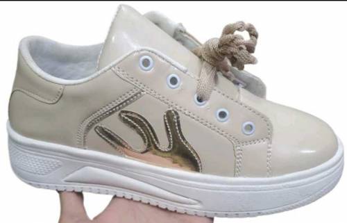 Girls shoes 