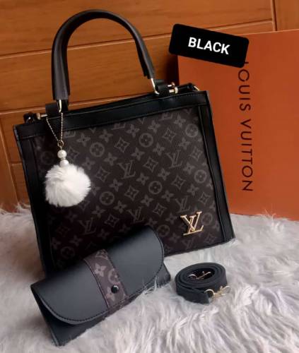 LOUIS VUITTON bag