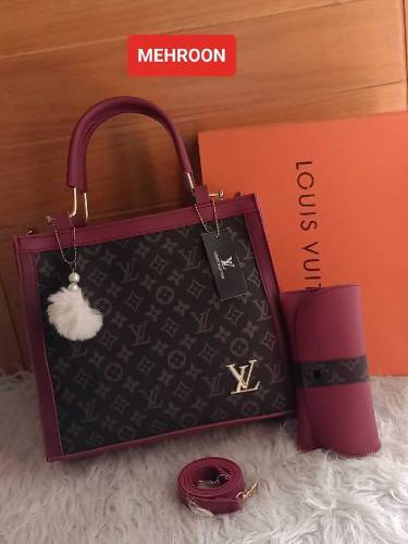 LOUIS VUITTON bag