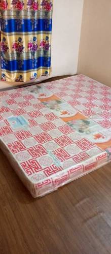 mattress for sale just 2month used medicated 6 by 6.5 /5