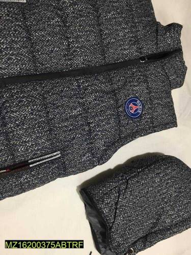 Men half sleeve jacket for winter