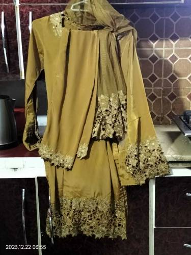 Dress ready to wear New