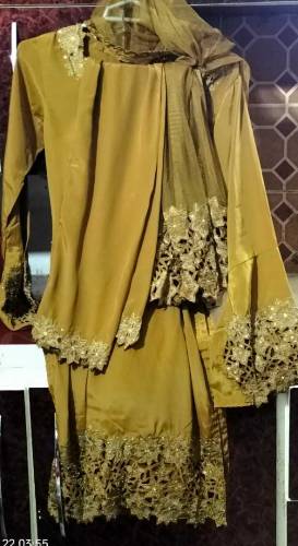 Dress ready to wear New