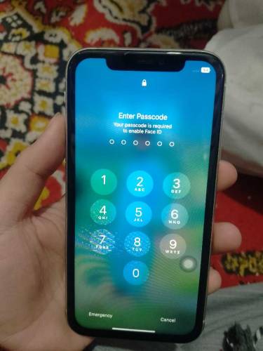 iphone 11 jv 64 bettery health 87 screen changed but original dal hai