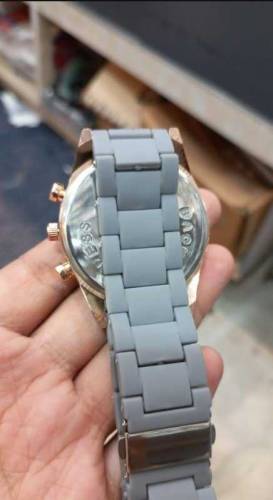 ARMANI watch original emported quality.