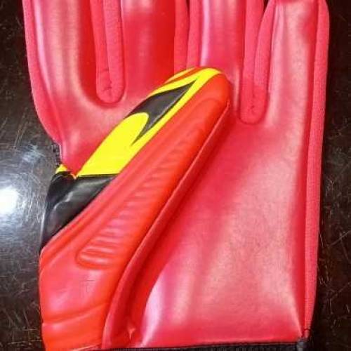 FootballGoalkeeper gloves