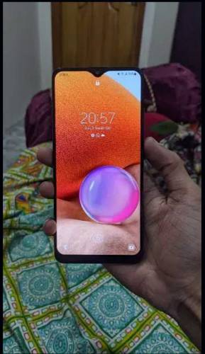 SAMSUNG A32 