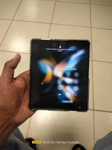 Samsung z fold 4 
