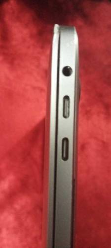 MackBook Pro with type c to type c