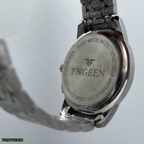 man,s formal analogue watch