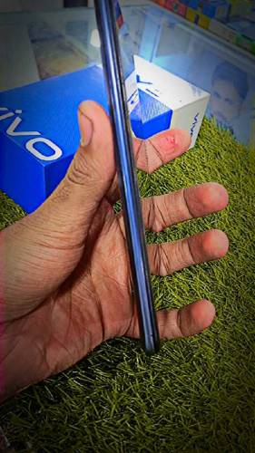 vivo y31 mobile and box only and seald piece all okk 