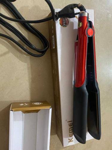 Kemei straightener 