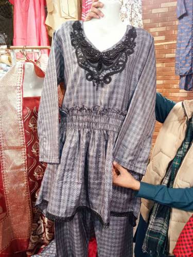 2 piece ladies Stitched 