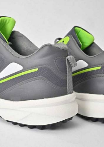 Fashion sports cricket Gripper Shoes