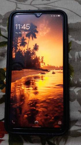 Vivo y15. 4/64. without box and charge only kit.