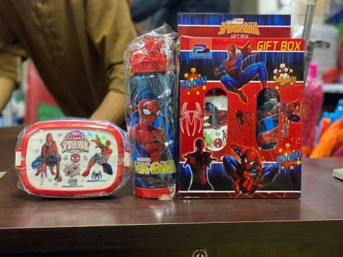 kids bottles and tyfin box