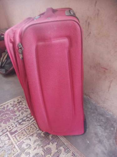suitcase full size
