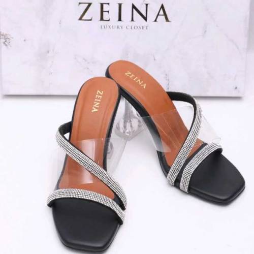 Black colour heel😍