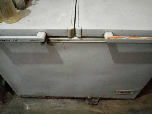 I am selling my both fridge