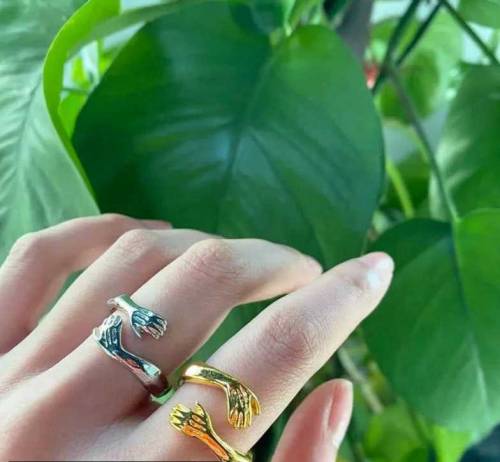 Couple Hug Rings