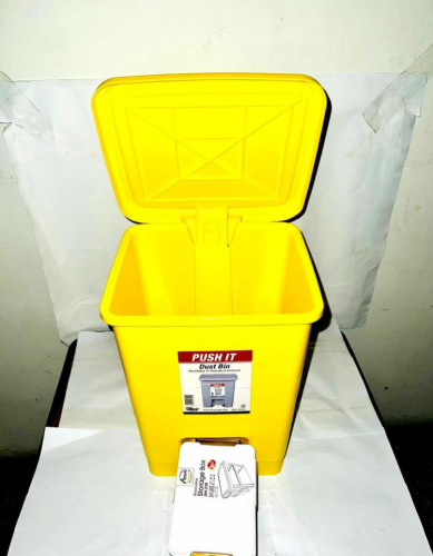 Step-On Pedal Garbage Waste Dustbin 30 L